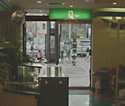 店奥からモール側を撮影
